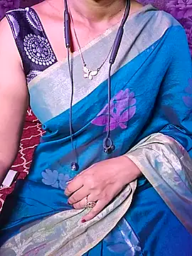 Snapshot of XBHUUME chatting on November 14, 5:22 pm XBHUUME online show from November 14, 5:22 pm