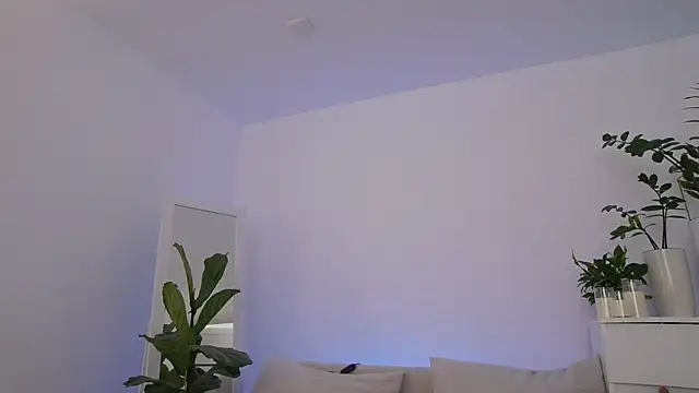 Fallinlove1 online show from October 8, 7:50 am