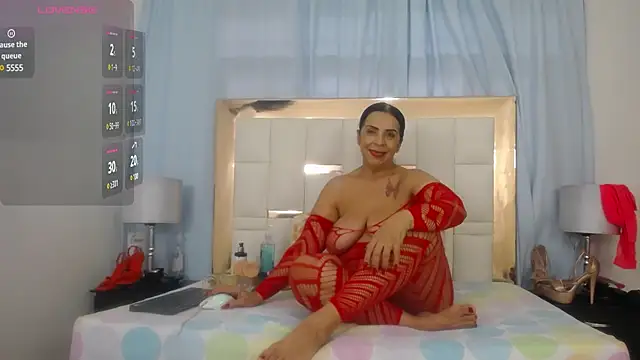 Snapshot of ambercordoba chatting on January 6, 8:28 pm ambercordoba online show from January 6, 8:28 pm