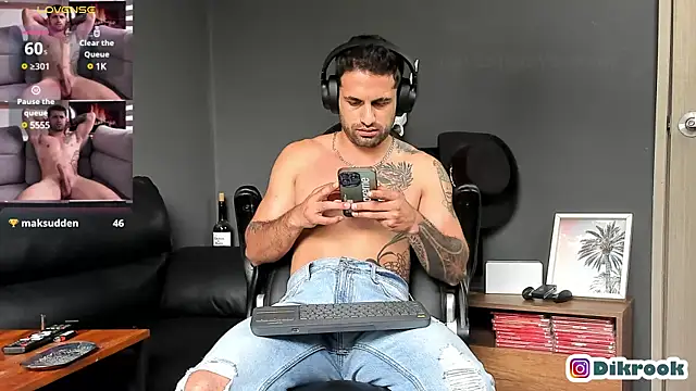 Snapshot of Davevilboy chatting on March 7, 3:07 pm Davevilboy online show from March 7, 3:07 pm
