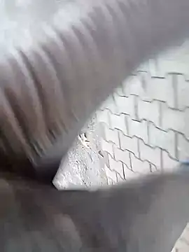 Snapshot of kevgir08 chatting on December 17, 1:49 pm kevgir08 online show from December 17, 1:49 pm