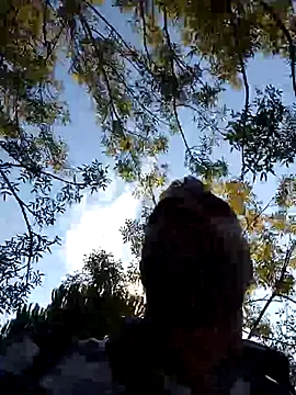 Snapshot of kevgir08 chatting on October 6, 1:52 pm kevgir08 online show from October 6, 1:52 pm