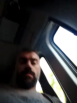Snapshot of kevgir08 chatting on June 22, 4:31 am kevgir08 online show from June 22, 4:31 am