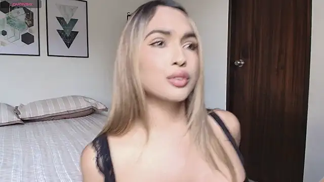 carminaurmommy online show from December 21, 4:25 pm