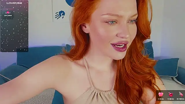 Snapshot of Born_to_Loveee chatting on December 13, 2:49 pm Born to Loveee online show from December 13, 2:49 pm