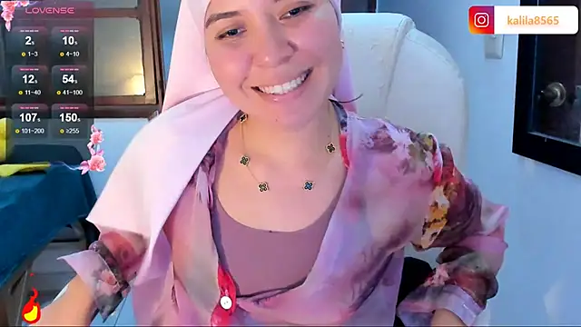 MatchedEyebrow online show from October 23, 9:24 pm