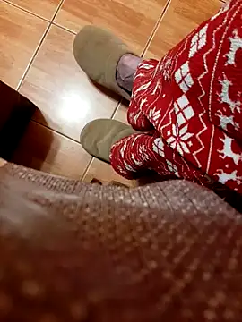 feet toes online show from March 23, 3:32 am