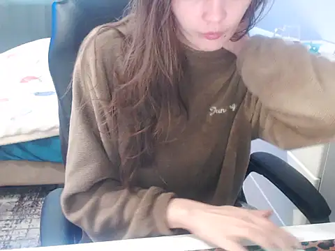 Snapshot of Laco-cO chatting on February 10, 6:06 am Laco-cO online show from February 10, 6:06 am