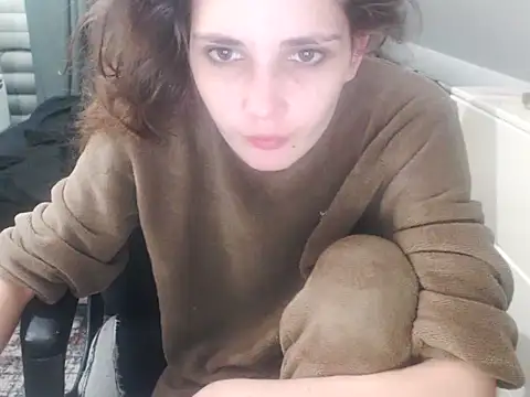 Snapshot of Laco-cO chatting on February 21, 2:29 pm Laco-cO online show from February 21, 2:29 pm