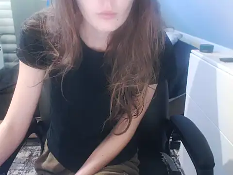 Snapshot of Laco-cO chatting on February 28, 12:11 am Laco-cO online show from February 28, 12:11 am