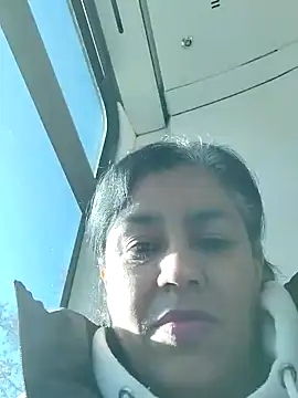 Snapshot of Molly_newman6 chatting on February 5, 10:41 am Molly newman6 online show from February 5, 10:41 am
