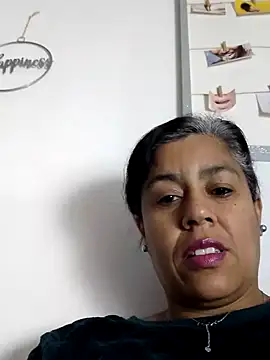 Snapshot of Molly_newman6 chatting on February 11, 3:40 am Molly newman6 online show from February 11, 3:40 am