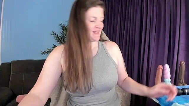 Kelly Carolina online show from April 15, 11:39 am