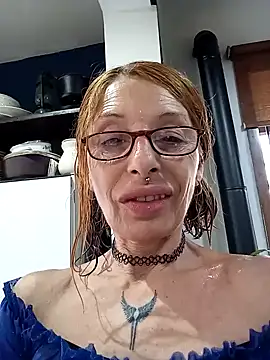 Snapshot of FrozenWaffle chatting on February 25, 6:31 pm FrozenWaffle online show from February 25, 6:31 pm