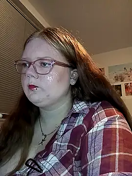 Merle18 online show from September 13, 6:29 pm