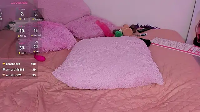 sofiaa snoww online show from March 16, 5:47 am