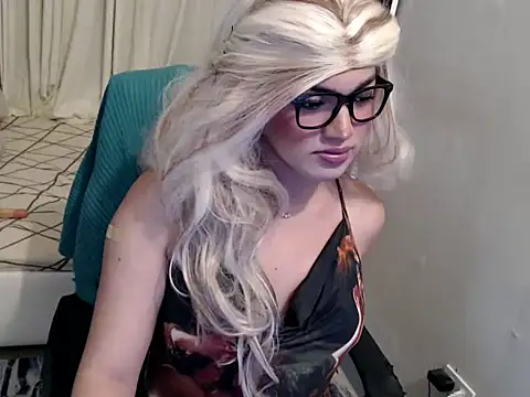 Snapshot of Goddess_Sarah chatting on February 2, 10:36 am Goddess Sarah online show from February 2, 10:36 am