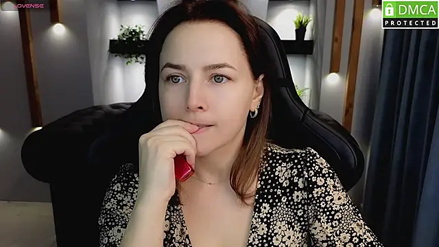 Mira Mermayd online show from March 6, 1:05 am