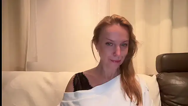 RachellAmazing online show from January 22, 4:33 pm