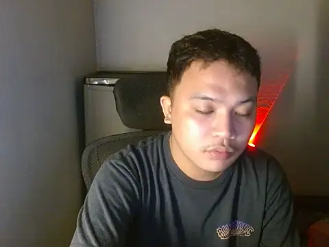 xsweetasian69x online show from April 14, 4:02 pm