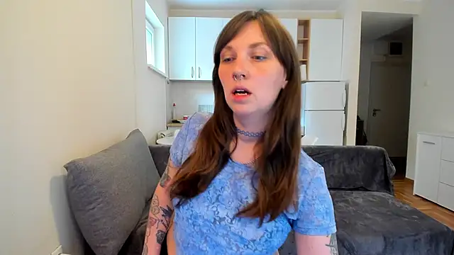 StacyTigerr online show from February 5, 2:05 pm