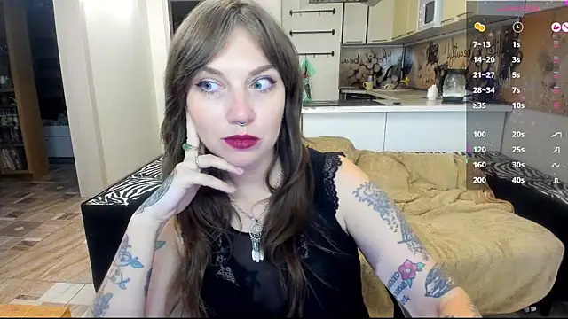 StacyTigerr online show from October 15, 11:27 pm