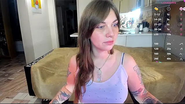 StacyTigerr online show from November 26, 4:30 pm