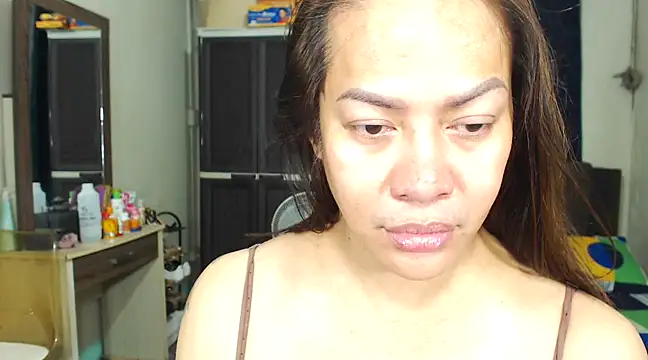 HugeKatarinaTS online show from February 15, 1:05 pm