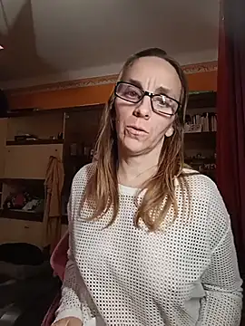 Snapshot of Dettybitch40 chatting on November 19, 8:09 pm Dettybitch40 online show from November 19, 8:09 pm