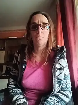 Snapshot of Dettybitch40 chatting on November 24, 1:33 pm Dettybitch40 online show from November 24, 1:33 pm