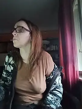 Snapshot of Dettybitch40 chatting on January 8, 3:14 pm Dettybitch40 online show from January 8, 3:14 pm