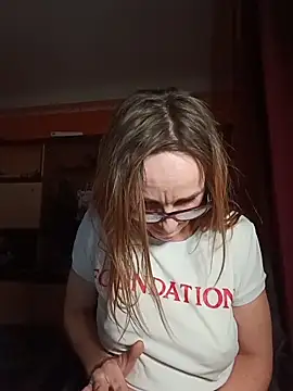 Snapshot of Dettybitch40 chatting on January 31, 7:23 pm Dettybitch40 online show from January 31, 7:23 pm