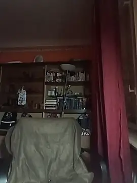 Snapshot of Dettybitch40 chatting on February 10, 7:29 pm Dettybitch40 online show from February 10, 7:29 pm