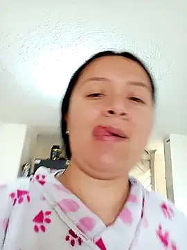 Arisha34 online show from December 2, 4:20 pm