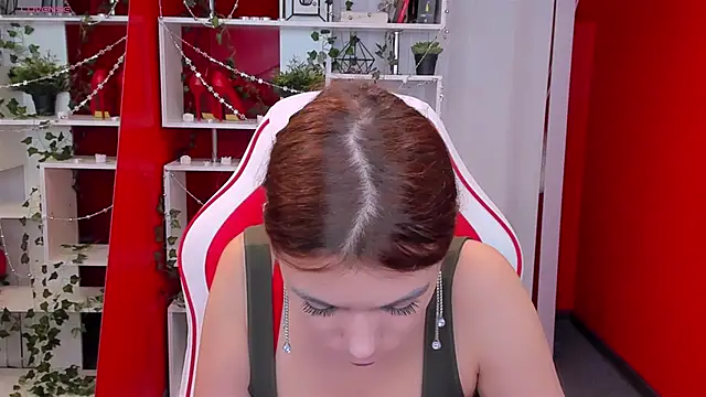 Snapshot of KateCloud chatting on February 9, 5:11 pm KateCloud online show from February 9, 5:11 pm