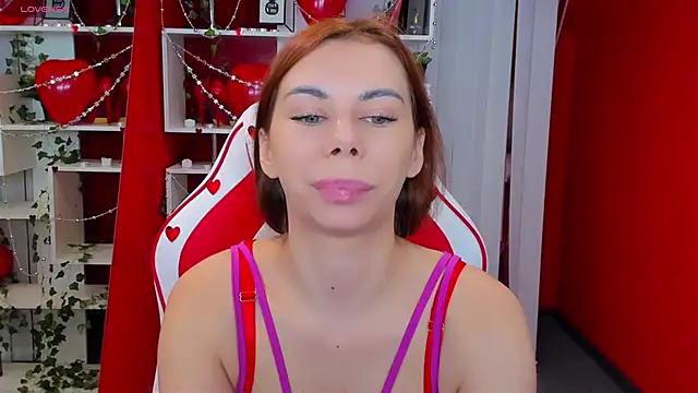 Snapshot of KateCloud chatting on February 13, 6:05 pm KateCloud online show from February 13, 6:05 pm