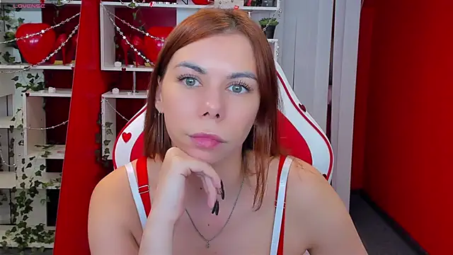 Snapshot of KateCloud chatting on February 18, 12:15 am KateCloud online show from February 18, 12:15 am