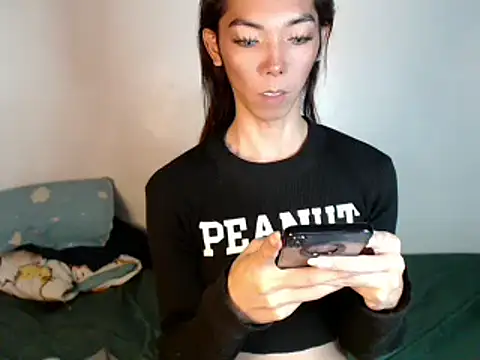 Snapshot of perly_169 chatting on December 7, 8:55 am perly 169 online show from December 7, 8:55 am