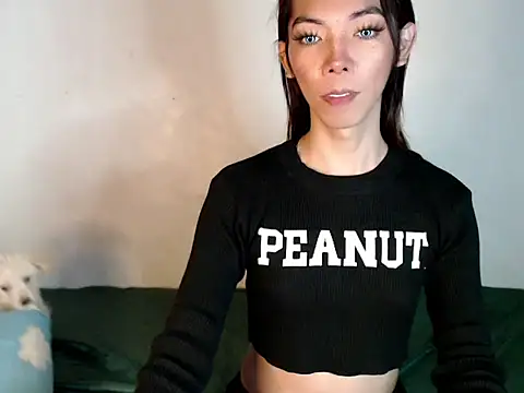 Snapshot of perly_169 chatting on December 7, 11:56 pm perly 169 online show from December 7, 11:56 pm