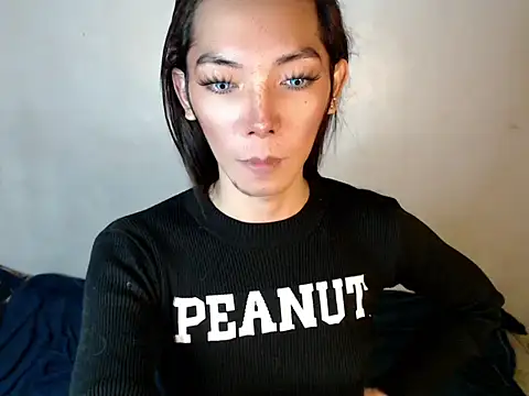 Snapshot of perly_169 chatting on December 22, 4:17 am perly 169 online show from December 22, 4:17 am