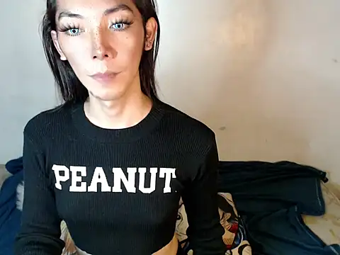 Snapshot of perly_169 chatting on December 22, 7:22 am perly 169 online show from December 22, 7:22 am