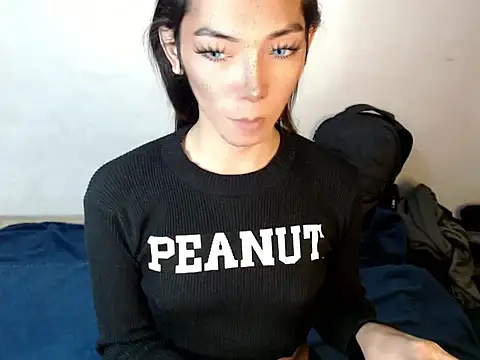 Snapshot of perly_169 chatting on December 26, 6:41 am perly 169 online show from December 26, 6:41 am