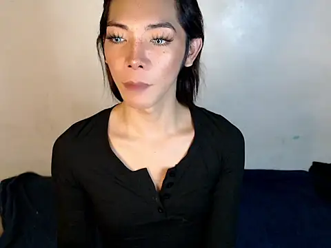 Snapshot of perly_169 chatting on February 23, 12:05 pm perly 169 online show from February 23, 12:05 pm