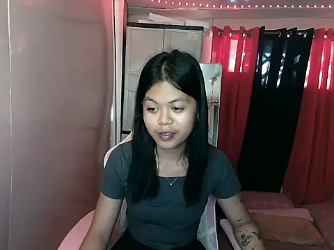 Snapshot of young_salsalita chatting on February 22, 7:45 am young salsalita online show from February 22, 7:45 am