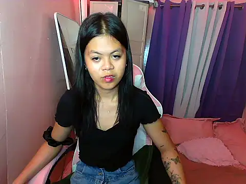 Snapshot of young_salsalita chatting on March 7, 11:29 am young salsalita online show from March 7, 11:29 am