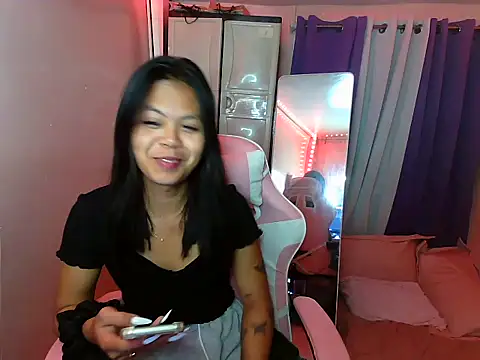 Snapshot of young_salsalita chatting on March 18, 12:36 pm young salsalita online show from March 18, 12:36 pm