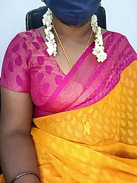 Snapshot of Tamil-hotwife chatting on March 4, 6:36 pm Tamil-hotwife online show from March 4, 6:36 pm