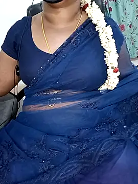 Snapshot of Tamil-hotwife chatting on April 16, 9:39 pm Tamil-hotwife online show from April 16, 9:39 pm