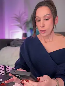 Fiona Kent  online show from February 2, 6:31 pm