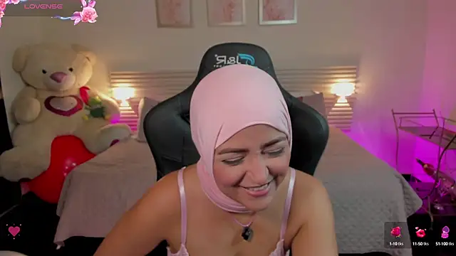 Snapshot of New_Arab_Kingdom chatting on October 4, 12:30 am New Arab Kingdom online show from October 4, 12:30 am